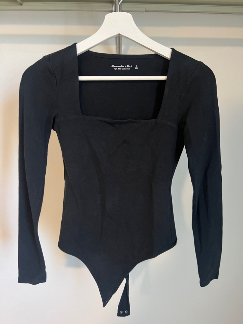 Abercrombie & Fitch Black Long-Sleeve Square-Neck Bodysuit with Snap Hem